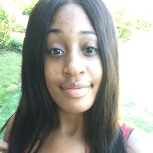 Meet your Posher, Lina